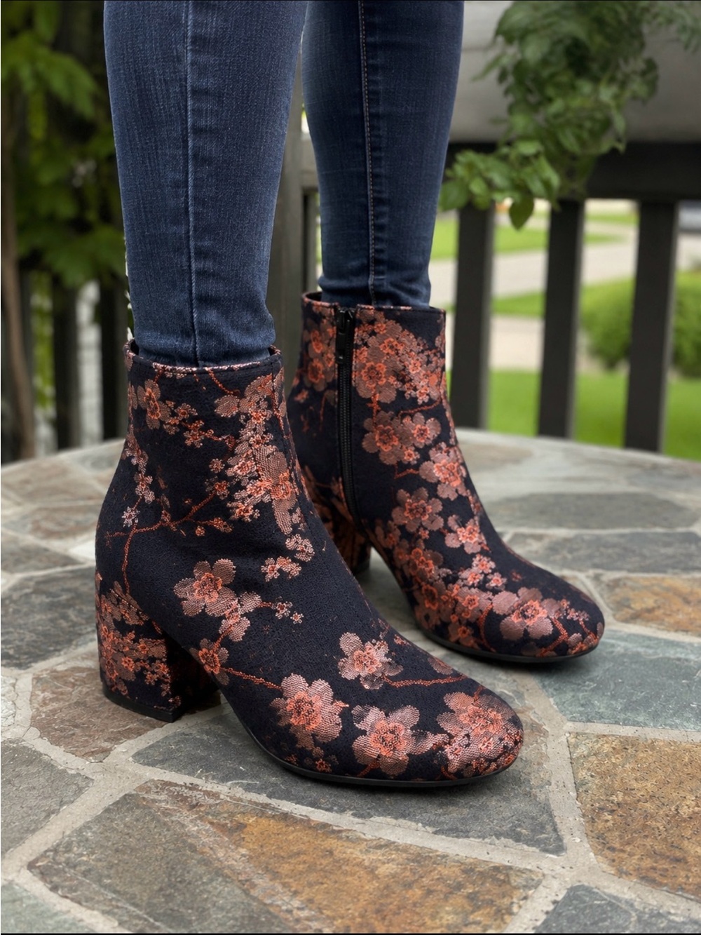 Kiss navy floral tapestry block heel size 7 boots